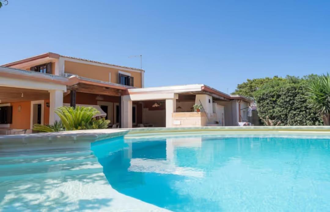 Villa Con Piscina Al Mare Оньина Экстерьер фото