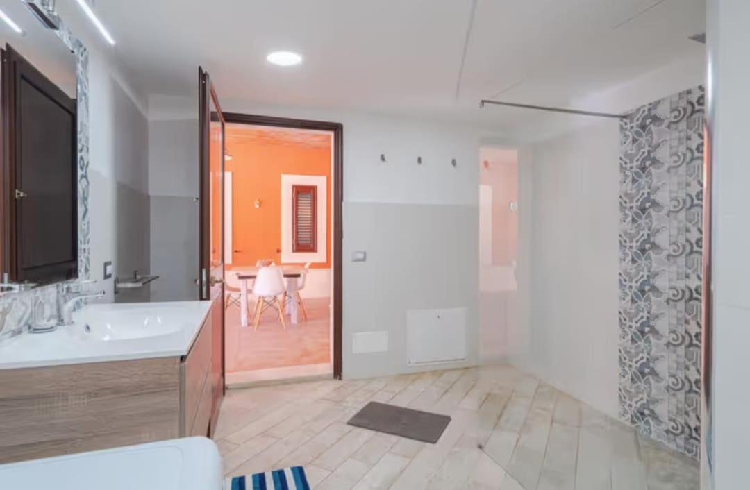 Villa Con Piscina Al Mare Оньина Экстерьер фото